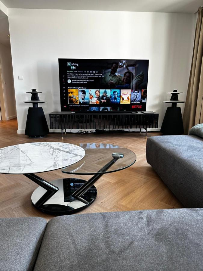 Luxury Penthouse At The Historical Centre With Free Parking Leilighet Bratislava Eksteriør bilde