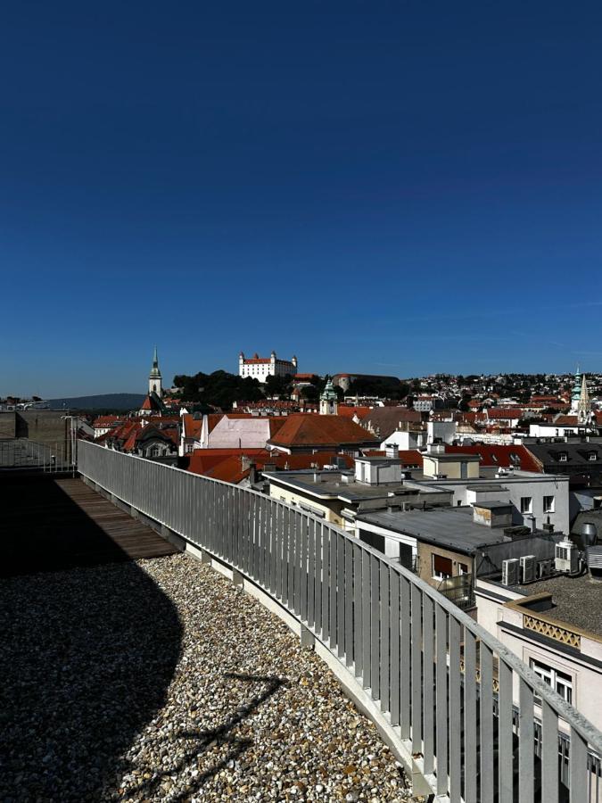 Luxury Penthouse At The Historical Centre With Free Parking Leilighet Bratislava Eksteriør bilde