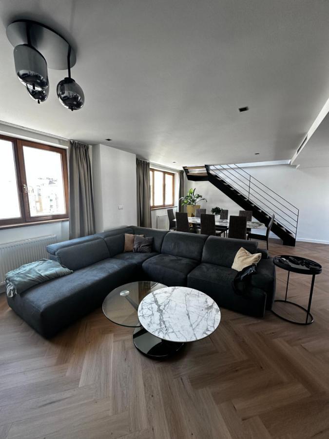 Luxury Penthouse At The Historical Centre With Free Parking Leilighet Bratislava Eksteriør bilde