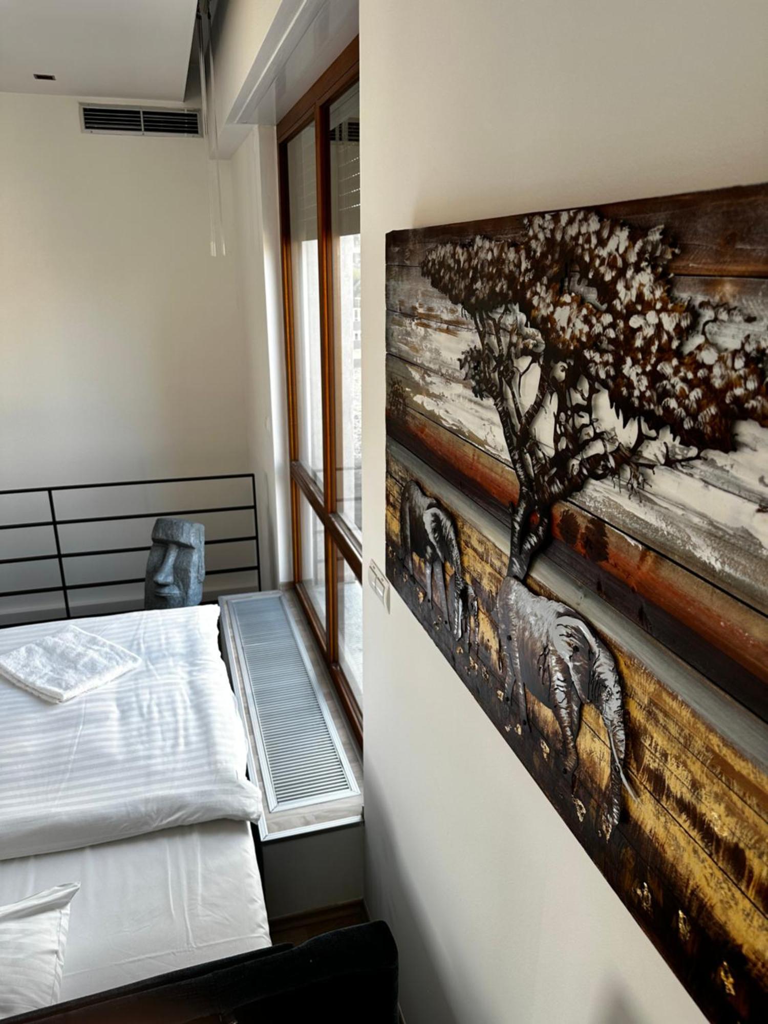 Luxury Penthouse At The Historical Centre With Free Parking Leilighet Bratislava Eksteriør bilde